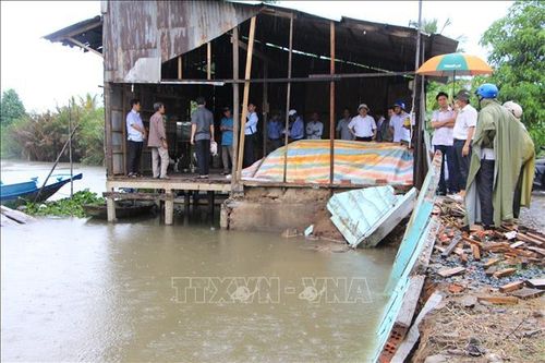 Tuyên truyền, cảnh báo nguy cơ sạt lở để người dân chủ động phòng ngừa