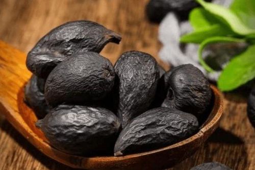 Hé lộ cây nấm như quả trứng đen, vài triệu 1 lạng nhưng người đào được không bán
