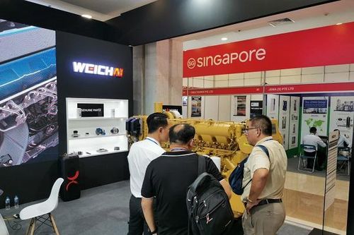 Hàng trăm doanh nghiệp tham gia triển lãm VIMOX 2023