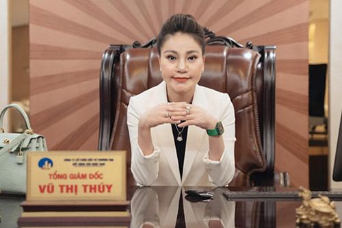 Vợ ca sĩ Khánh Phương là Chủ tịch HĐQT SJC, nắm cổ phần chi phối hàng loạt công ty BĐS