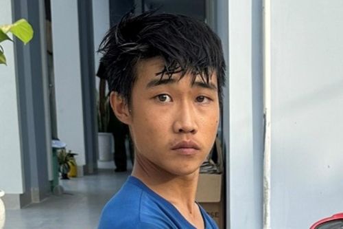 Thấy người phụ nữ đi trước sơ hở không đề phòng, gã thanh niên áp sát làm trò xấu