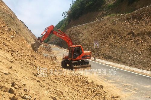 Đảm bảo giao thông thông suốt trong mùa mưa bão