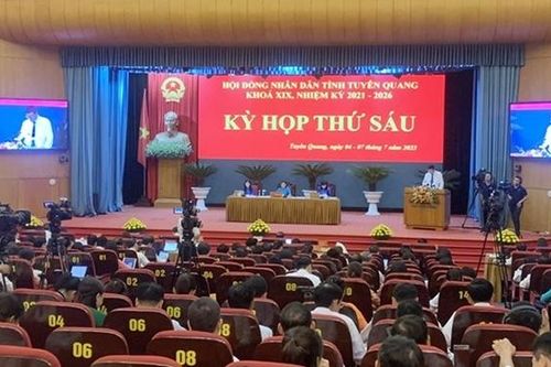 Lần đầu tiên xem xét việc thực hiện nghị quyết, kết luận, kiến nghị giám sát