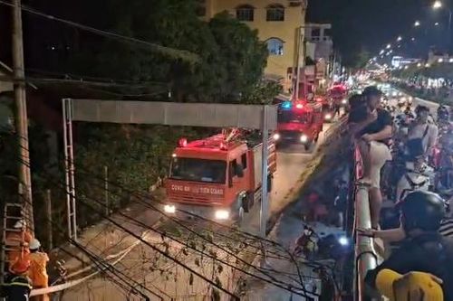 Kịp thời dập tắt đám cháy, giải cứu cụ bà 80 tuổi