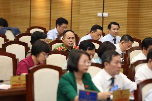 Các dự án xử lý rác thải, thoát nước, công viên ở Hà Nội đều chậm tiến độ