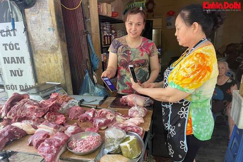 Xu hướng đi chợ không cần tiền mặt ngày càng phổ biến