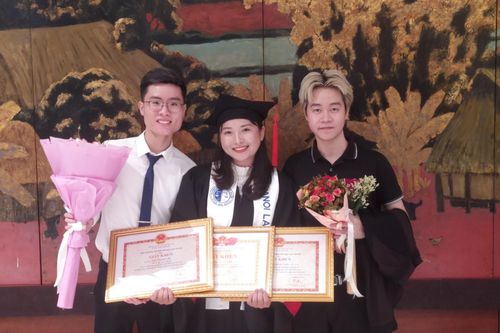 Trải lòng của nữ thủ khoa đầu ra ngành Luật thương mại Quốc tế