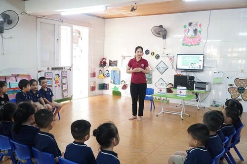 Nghệ An mới chỉ tuyển dụng 1/3 chỉ tiêu giáo viên được giao