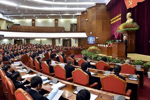 Mọi đảng viên phải tự soi, tự sửa, gương mẫu đi đầu