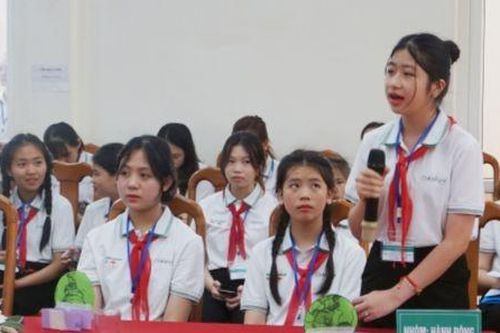 Lãnh đạo tỉnh Cao Bằng lắng nghe tâm tư, nguyện vọng của thiếu nhi
