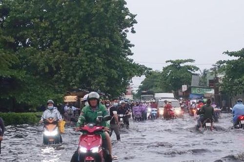 Vì sao TPHCM cứ mưa lớn là ngập?