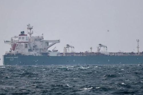 Hai tàu chở dầu suýt bị bắt giữ tại Vịnh Oman