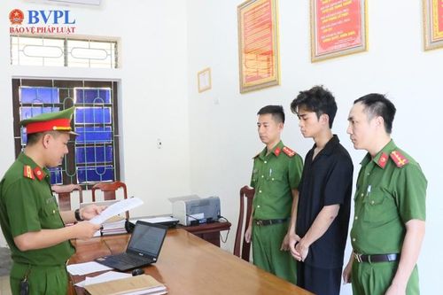 Phê chuẩn khởi tố, tạm giam đối tượng lao xe vào CSGT