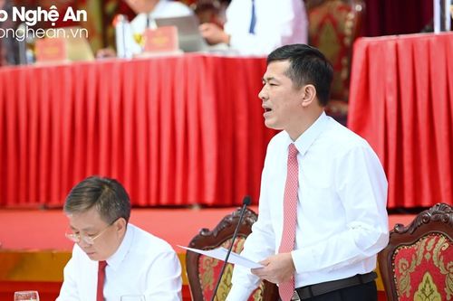 Giáo dục học sinh bằng tất cả tình cảm và lòng yêu thương