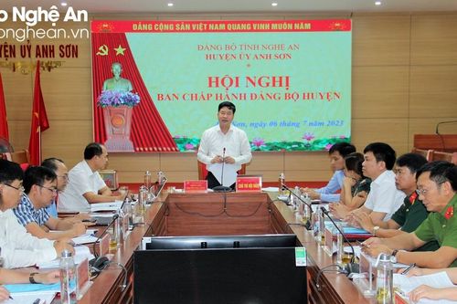 Anh Sơn phấn đấu đạt các chỉ tiêu, kế hoạch Nghị quyết Đại hội Đảng các cấp