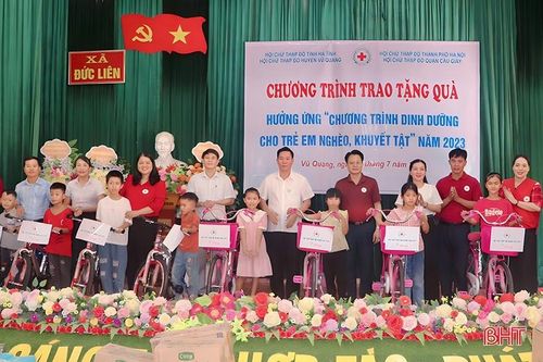 Nhiều suất quà đến với các hoàn cảnh khó khăn