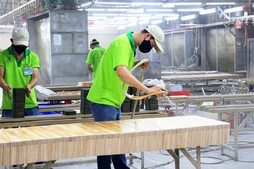 Xuất nhập khẩu giảm, doanh nghiệp TP.HCM cần nhiều giải pháp hỗ trợ