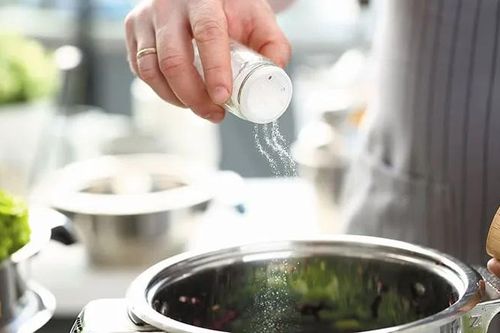 Món ăn nêm nếm hỏng đừng vội bỏ phí, quá mặn hay quá ngọt đều có cách 'chữa cháy' siêu dễ