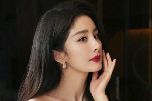 Từng cô lập Triệu Lệ Dĩnh, Dương Mịch lại bị chính mỹ nam 'trách phạt' theo cách không ai ngờ tới