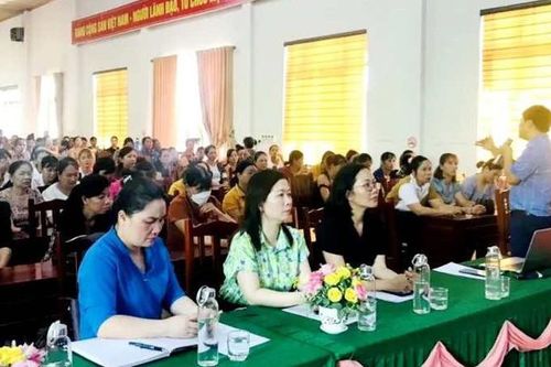 Phú Thọ: Phổ biến kiến thức thương mại điện tử, chuyển đổi số cho trên 250 hội viên, phụ nữ