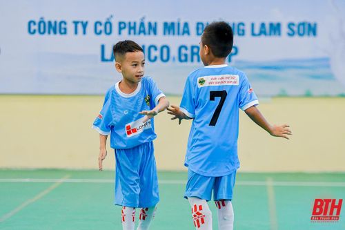 Bán kết lứa tuổi U8: Bản lĩnh lên tiếng