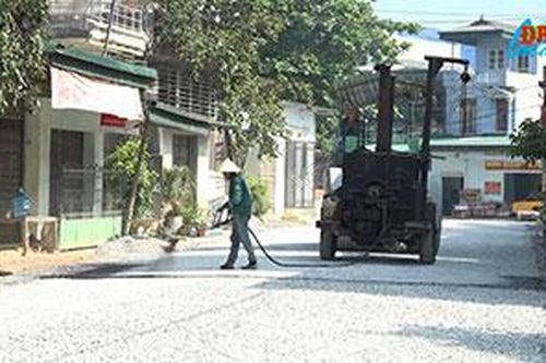 Kiên cố hóa giao thông, nối gần những bản làng