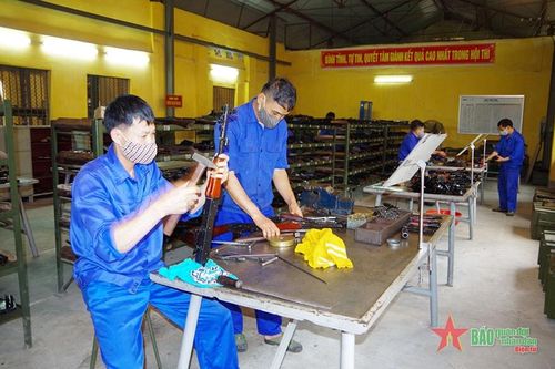 Bảo đảm tính thực chất trong 'xây' và 'nhân' điển hình