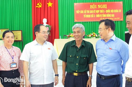 Tích cực đóng góp xây dựng, hoàn thiện pháp luật