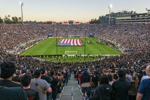 LA Galaxy và LAFC phá vỡ kỷ lục của MLS