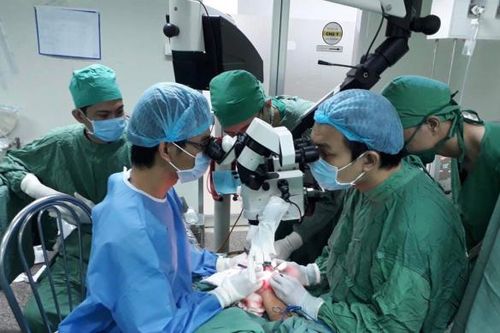 Nối thành công bàn chân bị đứt lìa