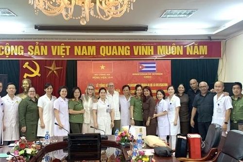 Tăng cường trao đổi kinh nghiệm giữa Bệnh viện CIMEQ Bộ Nội vụ Cuba và Bệnh viện 19-8