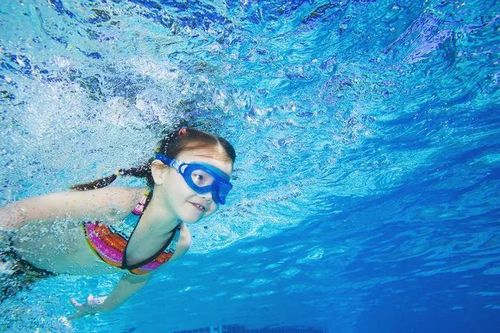 5 mẹo giúp bạn chọn đồ bơi cho trẻ
