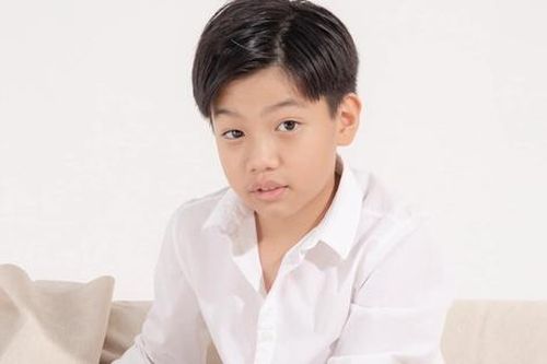 Con chung giữa Cường Đô la và Hồ Ngọc Hà lớn bổng ở tuổi 13