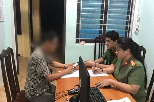 Phạt 7,5 triệu đồng người đàn ông đăng tin sai sự thật 'huyện ép dân đóng tiền kỷ niệm'