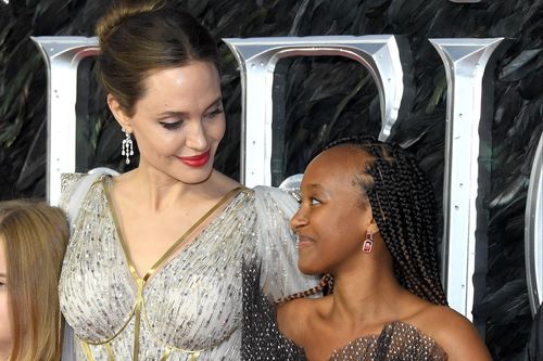 Angelina Jolie lo sợ con gái gặp nguy hiểm