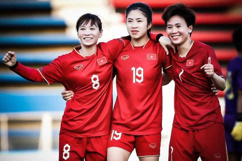 HLV Mai Đức Chung: 'Tuyển nữ Việt Nam được nâng tầm'