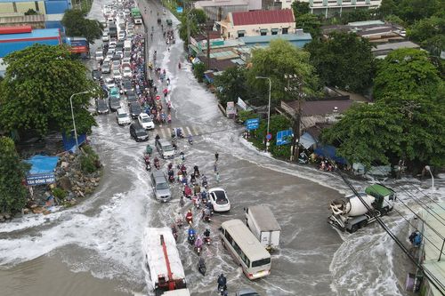 Tăng cường kiểm soát xả nước thải vào suối Xiệp