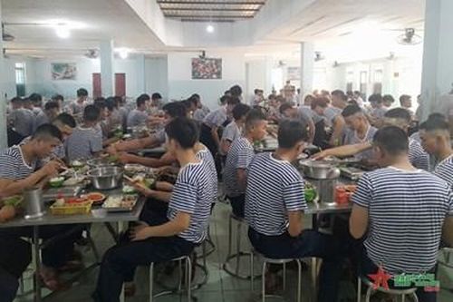 Câu chuyện kỷ luật: Chỉ vì... 'đú trend'
