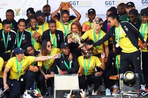 Vì sao đội tuyển nữ Nam Phi 'lục đục' trước World Cup 2023?