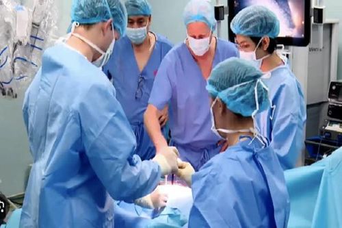 Y bác sĩ được tăng lương, mức cao nhất thêm 3 triệu đồng/tháng