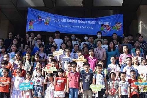 Trại Hè 'Con yêu ngành Ngoại giao' trở lại