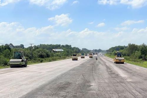 Tái khởi động cao tốc Bến Lức - Long Thành sau thời gian 'đắp chiếu'