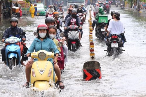 Nơi cao ráo, địa hình dốc trở thành 'rốn ngập' của TP.HCM