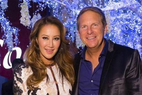 Chồng doanh nhân hơn 16 tuổi đau buồn lo hậu sự cho Coco Lee