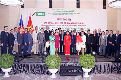 Hội nghị gặp gỡ đại diện các cơ quan nước ngoài tại TP Hồ Chí Minh
