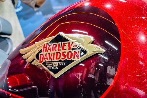 Loạt xe Harley-Davidson bản kỷ niệm 120 năm đã có mặt tại Việt Nam