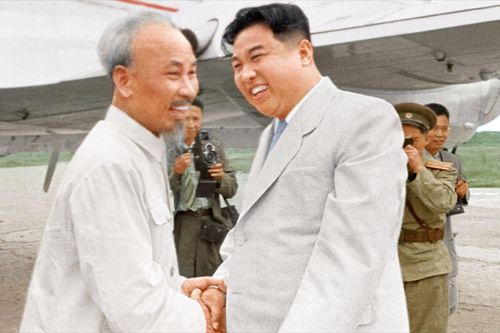 Những hình ảnh 66 năm tuổi về chuyến thăm Triều Tiên đầu tiên của Chủ tịch Hồ Chí Minh