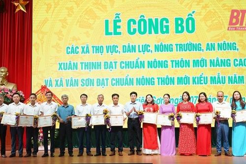 Huyện Triệu Sơn công bố các xã đạt chuẩn nông thôn mới nâng cao, nông thôn mới kiểu mẫu năm 2022