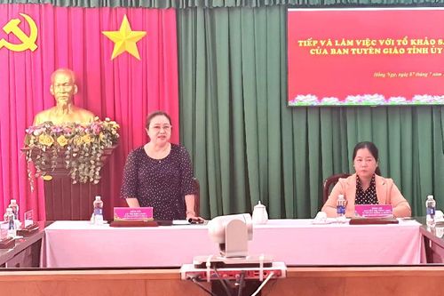 Các cấp ủy tiếp tục triển khai thực hiện tốt việc mua và sử dụng báo, tạp chí của Đảng