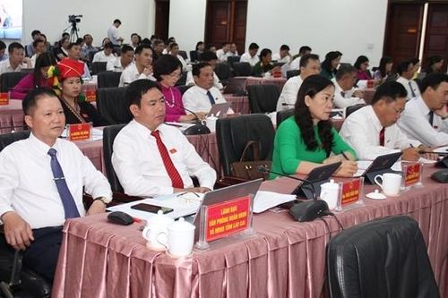 Tháo gỡ các 'điểm nghẽn', kìm hãm sự phát triển